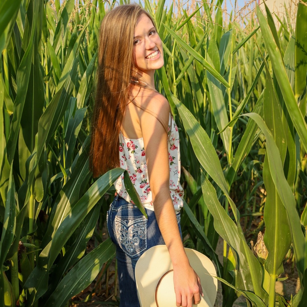 Meet your Posher, Maddie